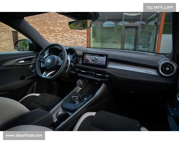 阿尔法罗密欧车队进步明显,2026年有望惊艳全场 阿尔法罗密欧车队进步明显,2026年有望惊艳全场